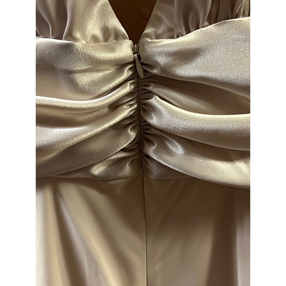 SL Fashions Cocktail Dress Champagne Satin Ruched Embellished V-Neck Size 16 New - Picture 7 of 9